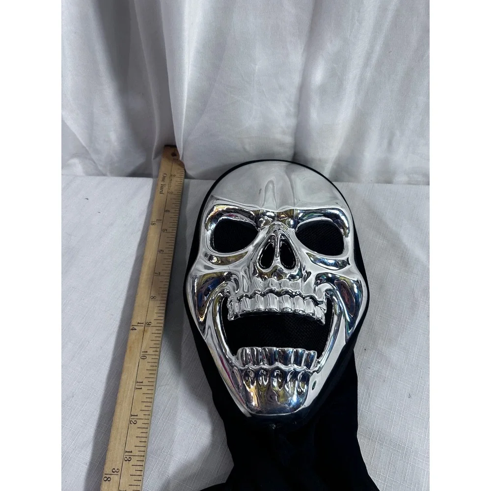 Unbranded Skull Mask OS Silver Metallic Chrome Hooded Costume Accessory Mens